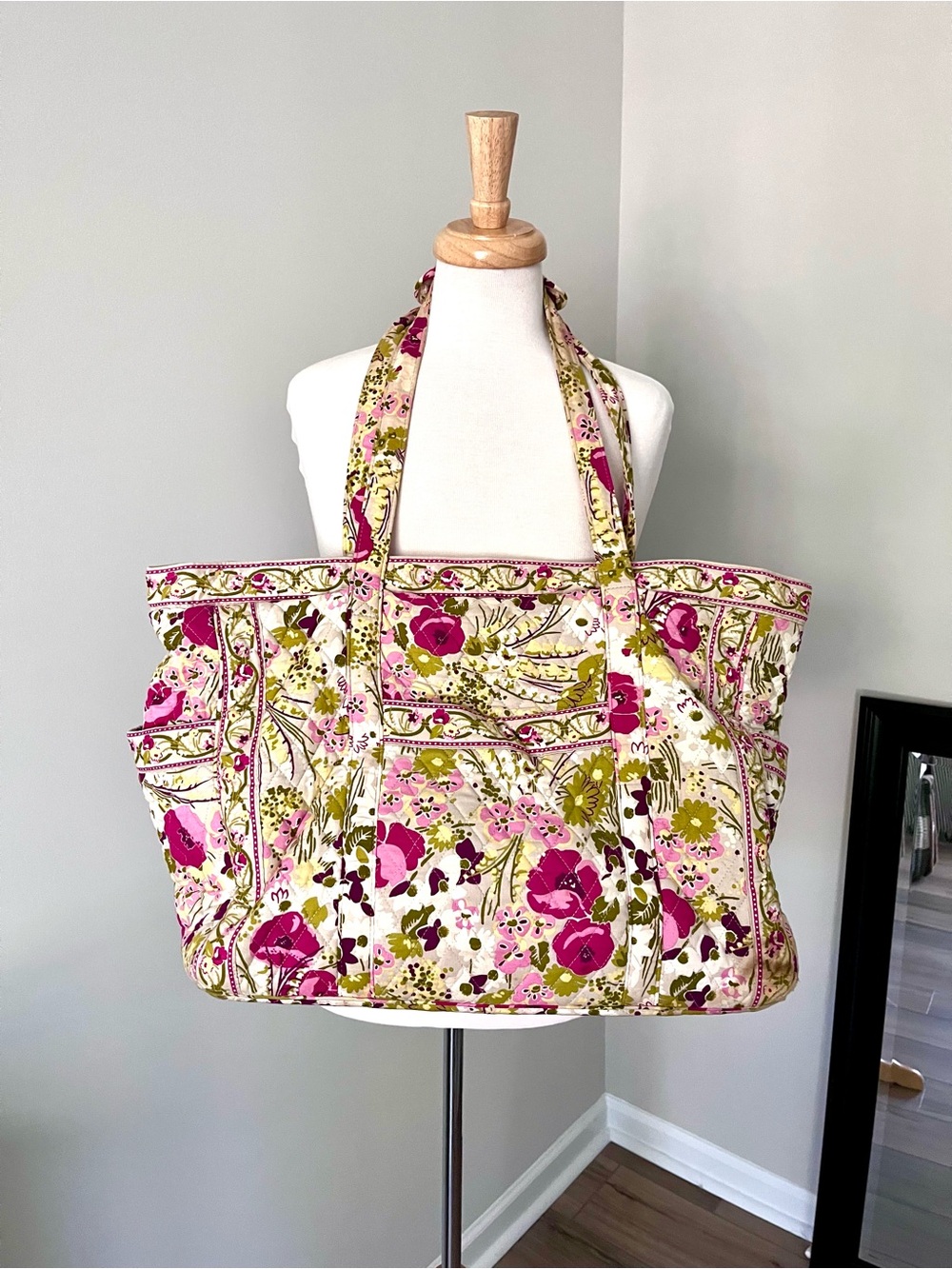 XL Vera Bradley “Carry It All” Tote in 2010 “Make Me Blush” Pattern
